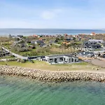 Modern House With Sea Views At Bjornsknude 別荘 ヒュールスミンネ