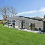 別荘 Modern House With Sea Views At Bjornsknude ヒュールスミンネ