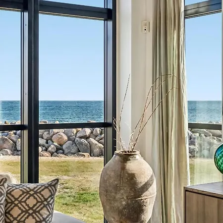 Casa vacanze Modern House With Sea Views At Bjornsknude *