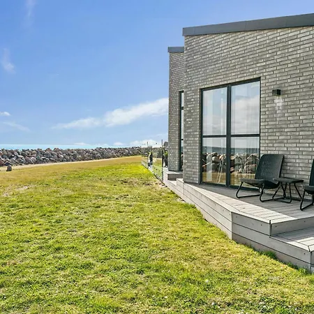 Modern House With Sea Views At Bjornsknude Casa vacanze *