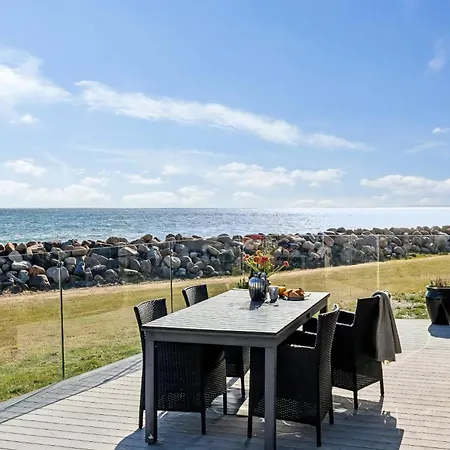 Modern House With Sea Views At Bjornsknude *