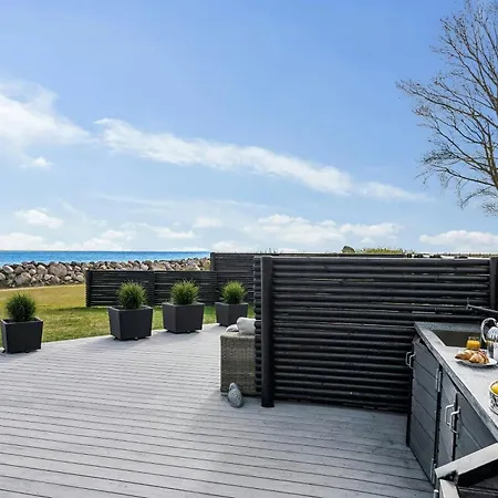 Modern House With Sea Views At Bjornsknude Casa vacanze